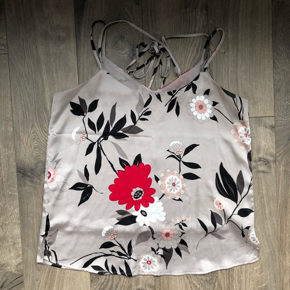 LOFT Tops - Beautiful Floral Tank